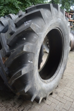 Brandt-Traktoren.de 38 Zoll - 20.8R38   (520/85R38)  Taurus