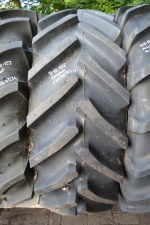 Brandt-Traktoren.de 34 Zoll - 520/70R34 Firestone