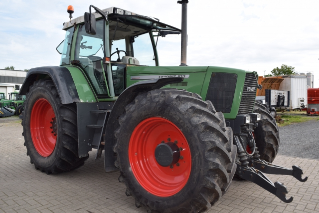 Brandt-Traktoren.de Fendt 822 A